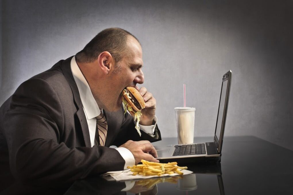 Junk food and sedentary lifestyle cause prostatitis and hemorrhoids
